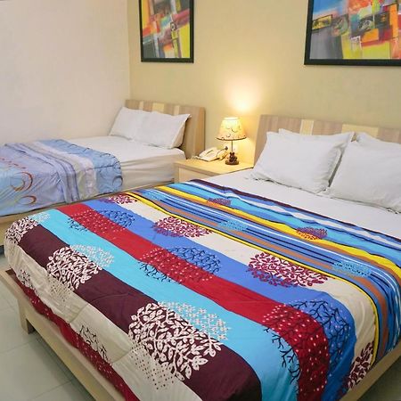 Musdalifah Hotel Sumenep Экстерьер фото